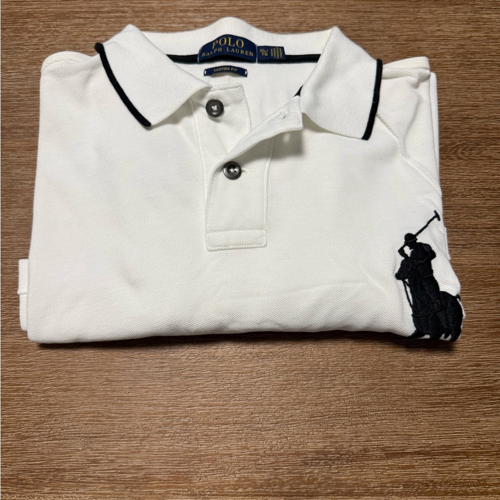 Size extra large polo, Ralph Lauren long sleeve